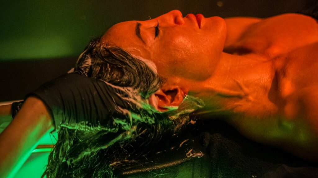 Sage HeadSpa's client enjoying a relaxing and nourishing scalp therapy.